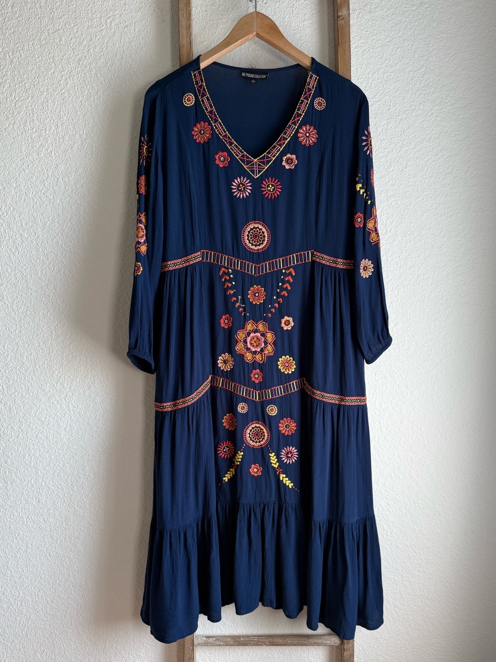 The Pyramid Collection Navy Blue Embroidered Tiered Boho Dress Sz: Large